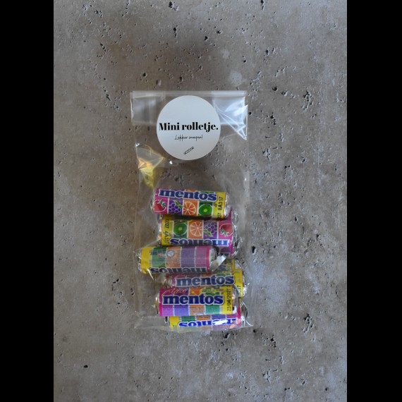 mini mentosrolletjes rainbow in zakje